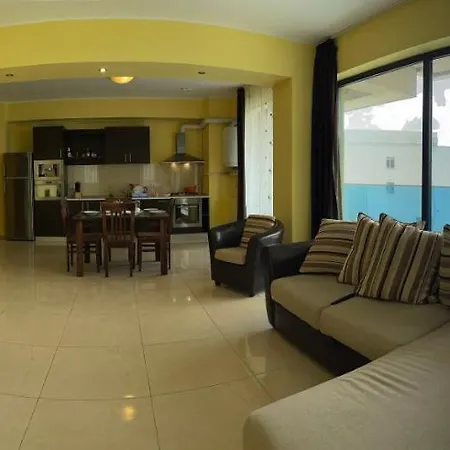 Apartment Athena *
